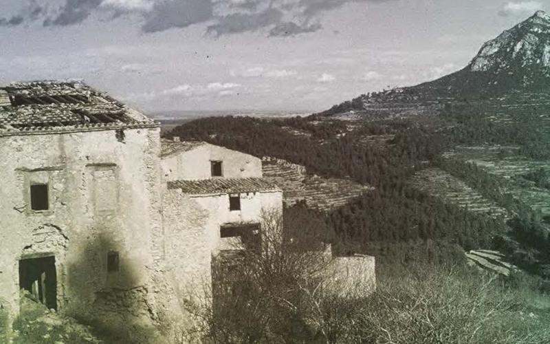 L’Ajuntament de Vandellòs i l’Hospitalet de l’Infant i Cossetània Edicions publiquen un llibre sobre la història de Castelló, de Meritxell Blay Castelló: mirador del Camp de Tarragona des de les muntanyes de Vandellòs 