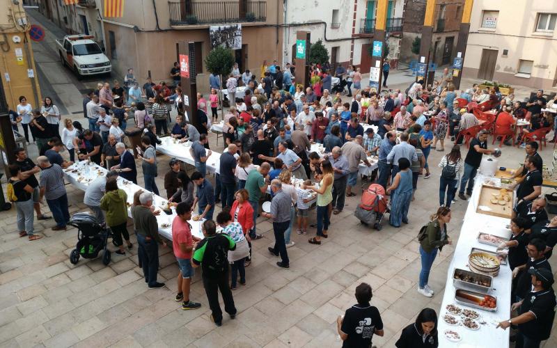  XXII Clotxada popular de Vandellòs clotxa de les terres de mestral fundació alícia gastronomia arenque pimiento cebolla ajo tomate aceite escalivado escalivat