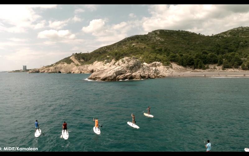 terres de mestral  paddle surf mar muntanya