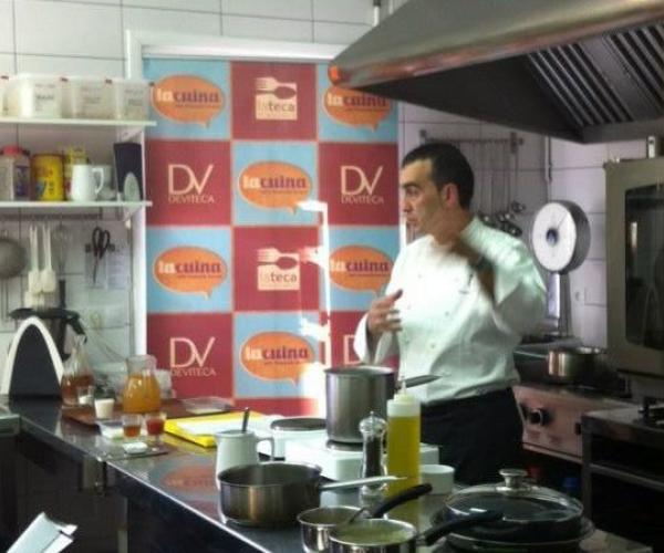 "Evenings of kitchen" - Rice kitchen Rice cooker Showcooking of local produce DEVITECA "Tardes de cocina" - Cocina de los arroces Showcooking de producto local DEVITECA